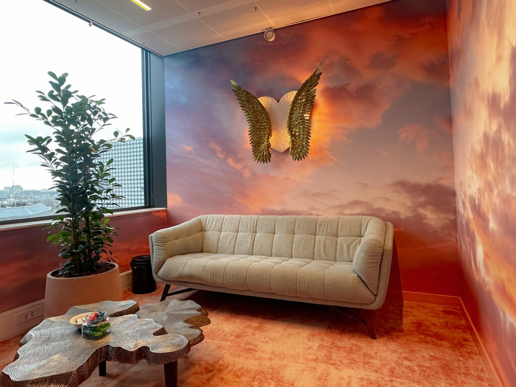 Creative_Meeting_room_air